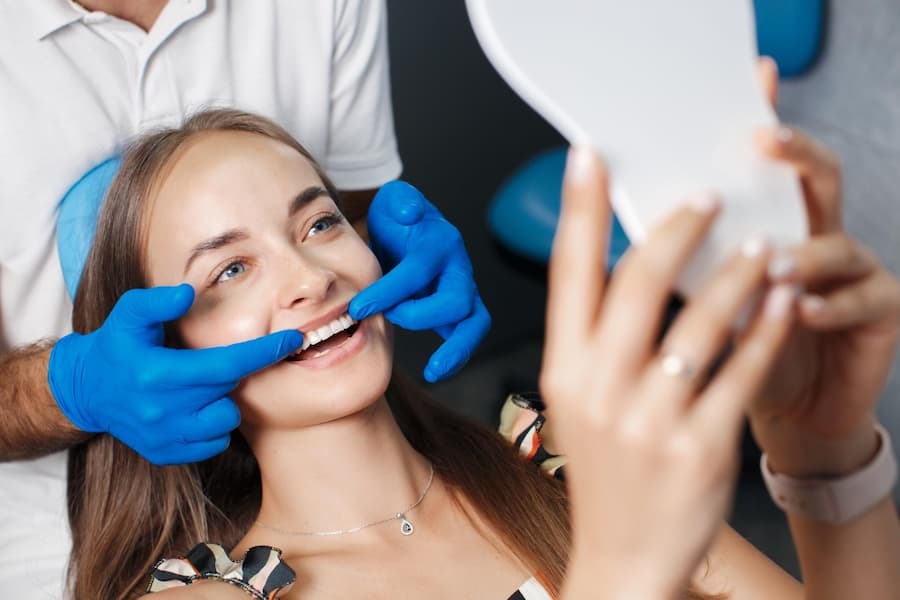 How Do Teeth Implants Work? A Simple Dental Implants Guide 